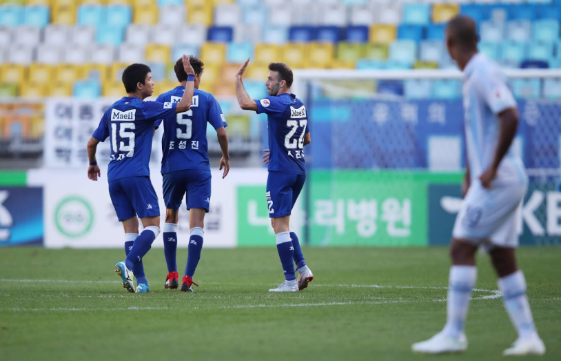 Suwon Bluewings vs Pohang Steelers, 17h00 ng&agrave;y 16/9: Chủ nh&agrave; mất gi&aacute;