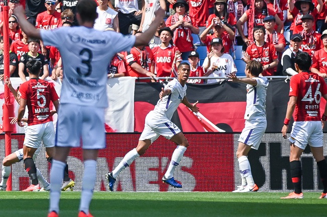 Urawa Reds vs Sanfrecce Hiroshima, 17h00 ngày 15/8: Vực lại tinh thần