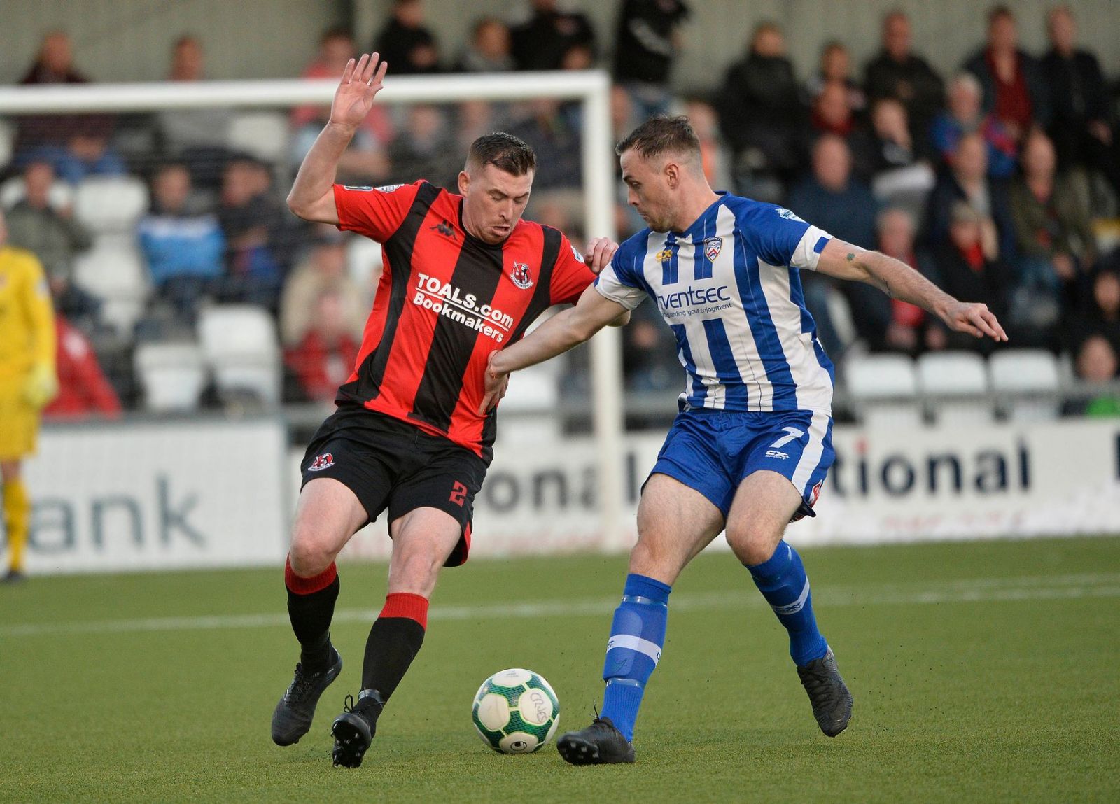 Coleraine vs SP La Fiorita, 1h30 ngày 21/8: Vùi dập kẻ lót đường