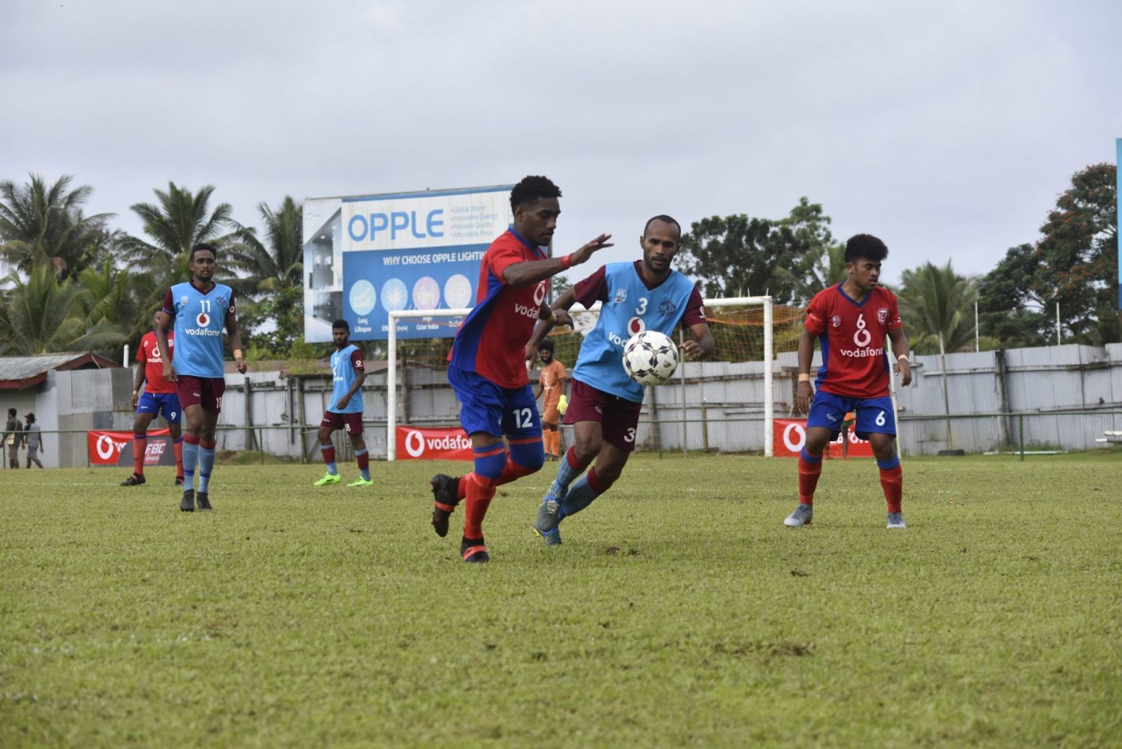 Ba vs Rewa, 10h ngày 22/8: Bất phân thắng bại