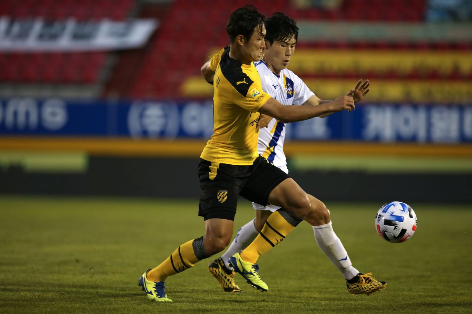 Jeonnam Dragons vs Chungnam Asan, 14h00 ngày 11/10: Tận dụng lợi thế