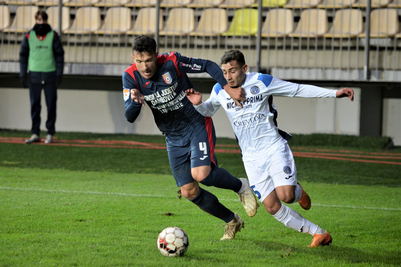 Chindia Targoviste vs Dinamo Bucuresti, 1h ng&agrave;y 1/9: Chủ bất lợi về mọi mặt