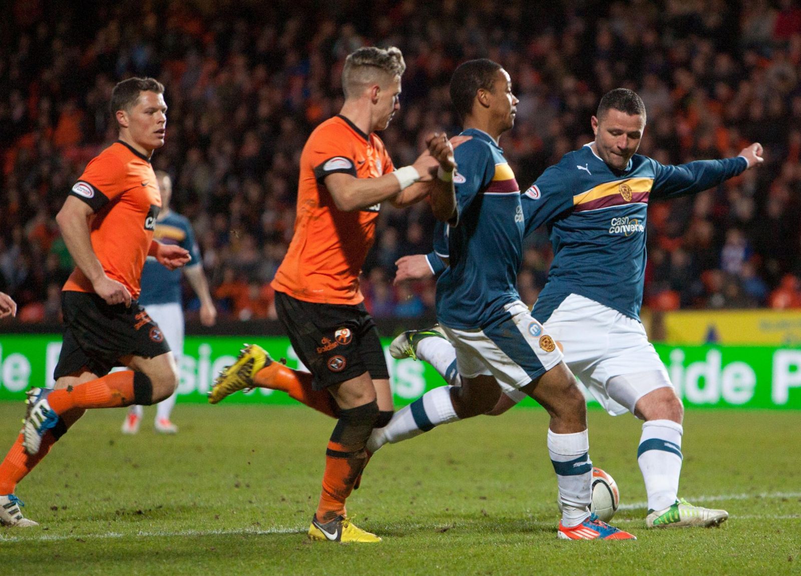 Motherwell vs Dundee United, 21h ngày 8/8: Bắt nạt tân binh