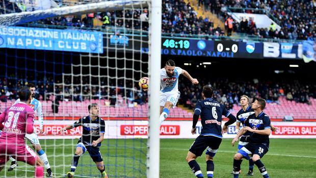 Napoli vs Pescara, 23h ngày 11/9: Địa chấn ở San Paolo?