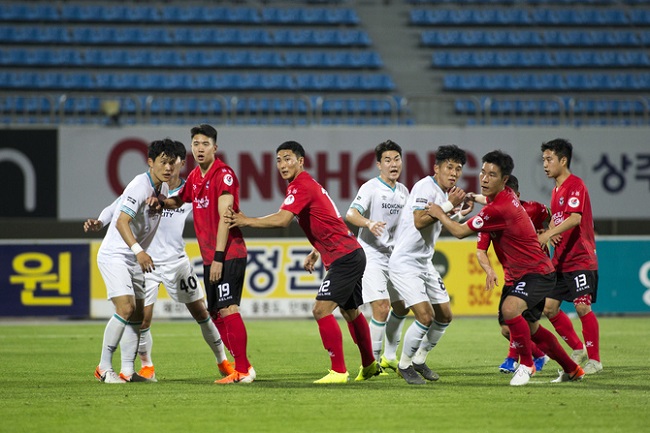 Sangju Sangmu vs Seongnam FC, 17h00 ngày 12/9: Bản lĩnh sân nhà