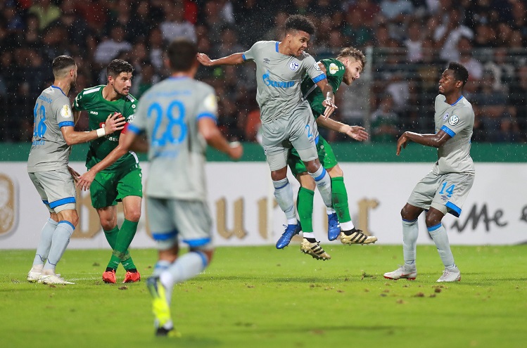 Schweinfurt vs Schalke 04, 20h30 ngày 13/9: Khó thắng đậm