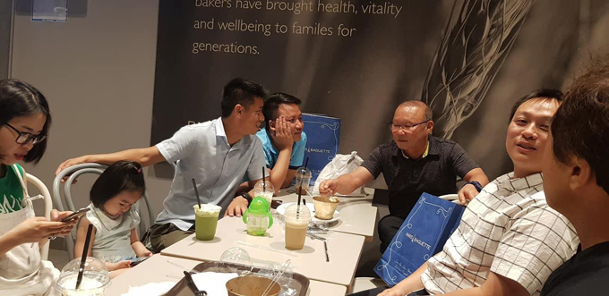 Vị bác sỹ U23 Việt Nam đa tài và đứa con tinh thần vạn người mê