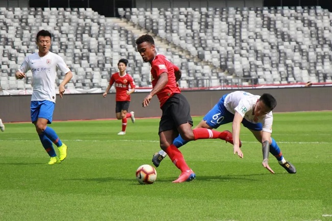 Shenzhen FC vs Shandong Luneng, 17h00 ngày 21/9: Đối thủ ưa thích