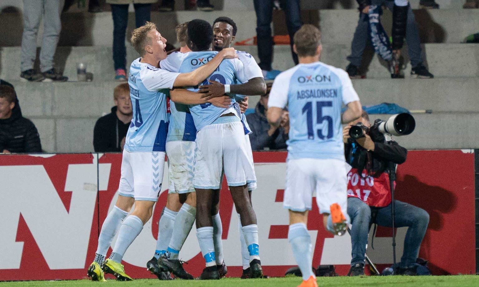 Viktoria Plzen vs SonderjyskE (23h 24/9): Kh&oacute; c&oacute; bất ngờ