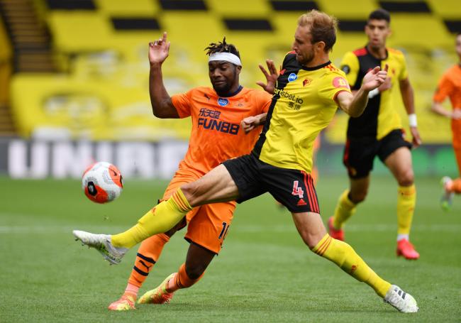 Newport County vs Watford (1h 23/9): “Bầy ong” dừng cuộc chơi