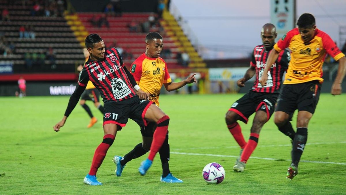 Alajuelense vs Herediano, 9h ngày 27/9: Xây chắc ngôi đầu