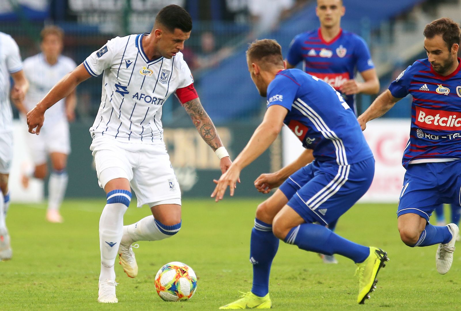 Stal Mielec vs Piast Gliwice, 23h ngày 28/9: Chiến thắng đầu tay