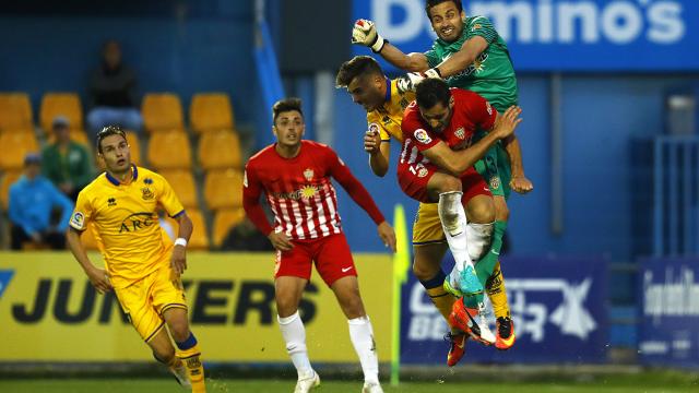 Almeria vs Alcorcon, 0h30 ngày 26/6: Xóa dớp hòa