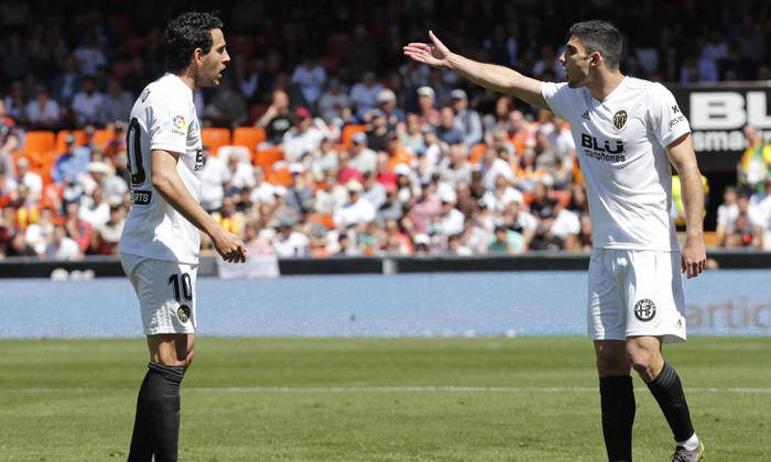 Mallorca vs Valencia (18h 19/1): Áp sát Top 4