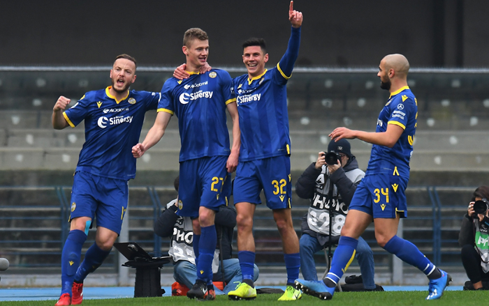 AC Milan vs Hellas Verona (21h 2/2): Hết ‘hiệu ứng Ibra’?