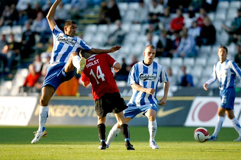 Lyngby vs Odense, 00h00 ngày 23/6: Còn nước còn tát