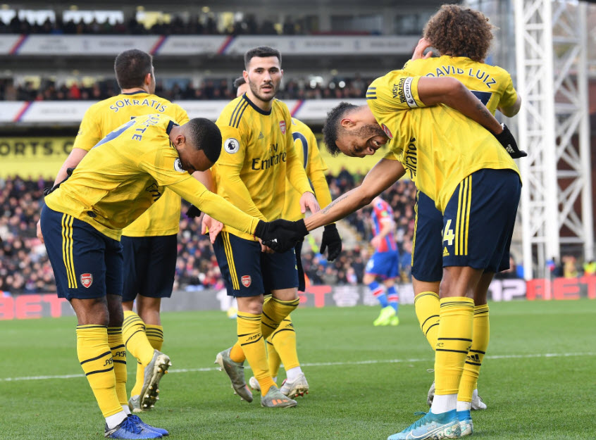 Crystal Palace 1-1 Arsenal: Aubameyang nhận thẻ đỏ, Pháo thủ may mắn có điểm Crystal Palace 1-1 Arsenal: Aubameyang nhận thẻ đỏ, Pháo thủ may mắn có điểm