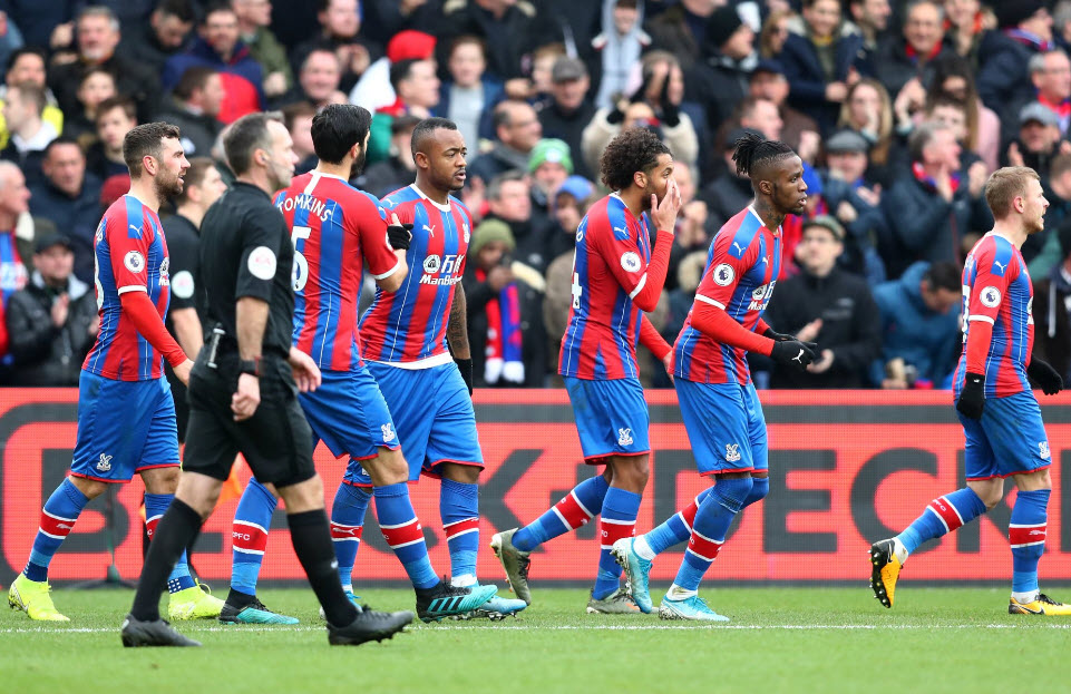 Crystal Palace 1-1 Arsenal: Aubameyang nhận thẻ đỏ, Pháo thủ may mắn có điểm Crystal Palace 1-1 Arsenal: Aubameyang nhận thẻ đỏ, Pháo thủ may mắn có điểm