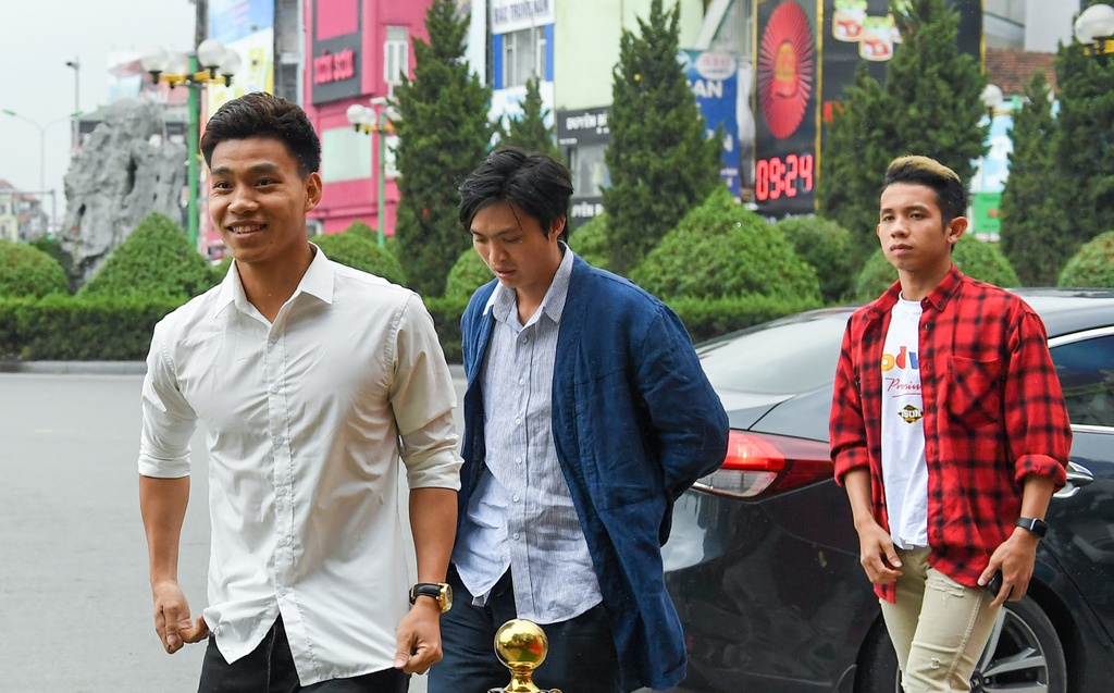 Chùm ảnh: Duy Mạnh, Quỳnh Anh rạng ngời trong lễ ăn hỏi