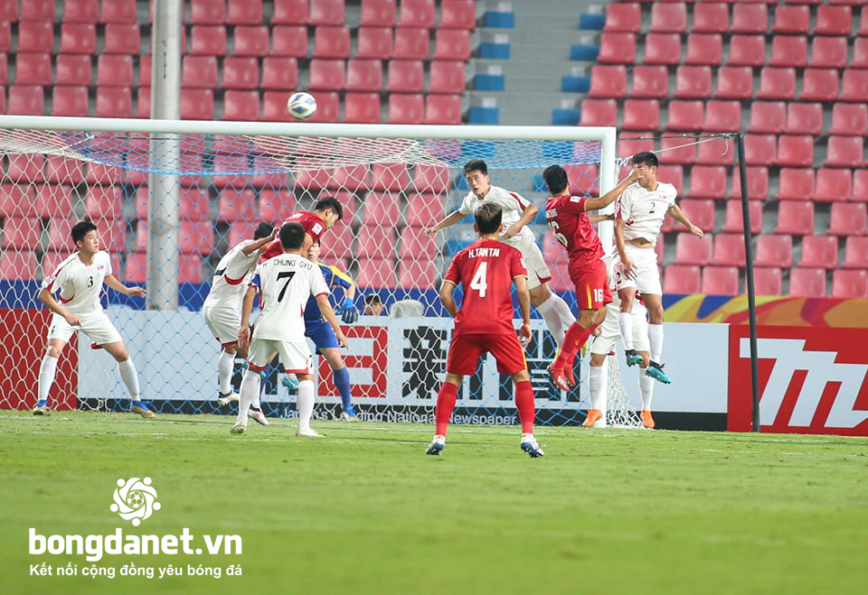 U23 Việt Nam 1-2 U23 Triều Ti&ecirc;n: Tiến Dũng sai lầm, Việt Nam b&eacute;t bảng