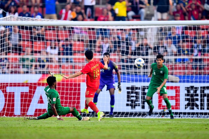 U23 Saudi Arabia 1-0 U23 Th&aacute;i Lan: VAR khiến Th&aacute;i Lan mất tấm v&eacute; dự Olympic 2020