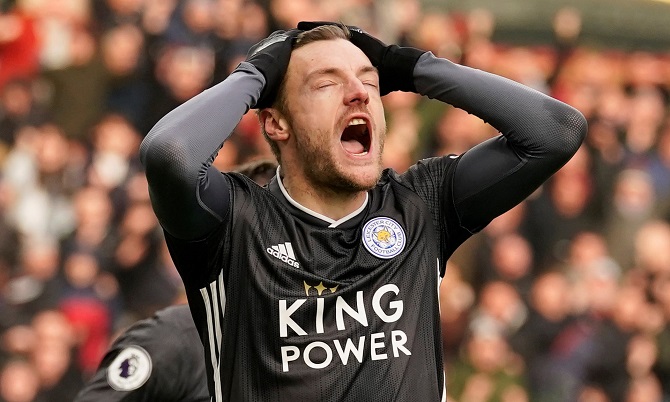 Kết quả Burnley 2-1 Leicester City: Ngược dòng ngoạn mục may mắn Kết quả Burnley 2-1 Leicester City: Ngược dòng ngoạn mục may mắn
