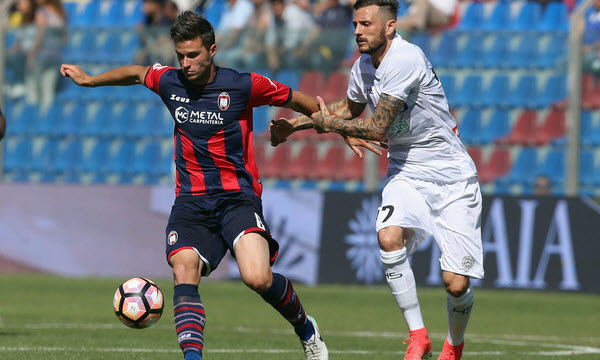 Nhận định Cosenza vs Crotone, 3h00 ng&agrave;y 21/1: T&igrave;nh cảnh tr&aacute;i ngược