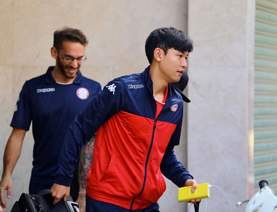 Công Phượng ủ rũ trong ngày hội quân cùng TP HCM