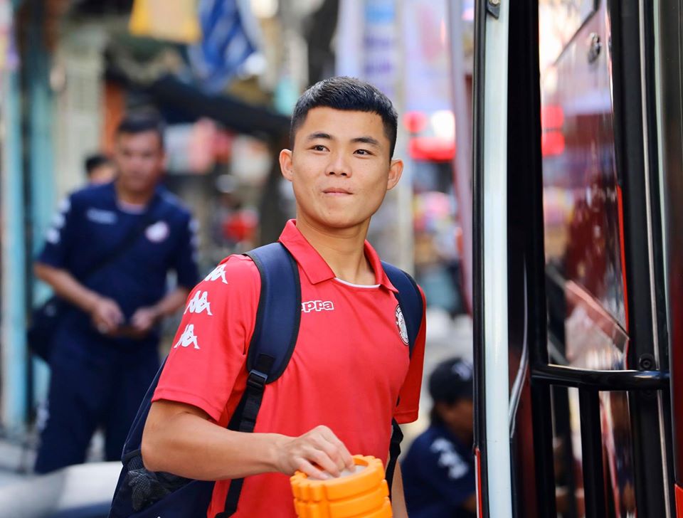 Công Phượng ủ rũ trong ngày hội quân cùng TP HCM