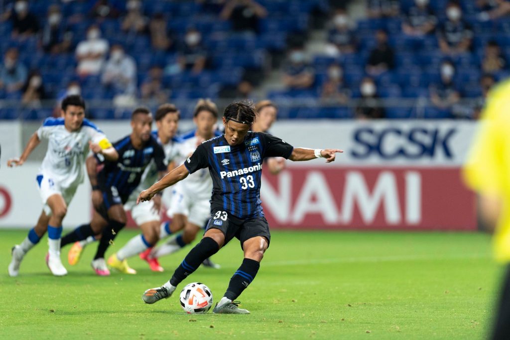 Yokohama FC vs Gamba Osaka, 17h00 ngày 16/12: Cầm vé châu lục