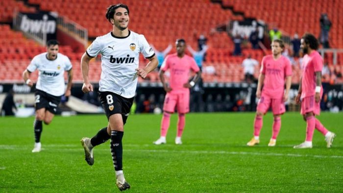 Valencia vs Cadiz (3h 5/1): Thoát khỏi nhóm cầm đèn đỏ