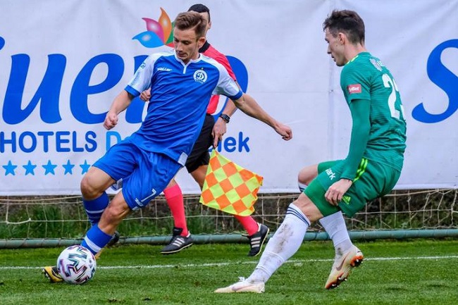 Slutsk vs Torpedo BelAZ, 18h ngày 6/6: Giữ Top 3